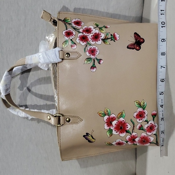 Anuschka leather handpainted cherry blossom butterfly  NWT cream handbag - Picture 2 of 11
